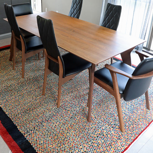 ギャッベ絨毯「守りの赤枠と紺の調べ」 913643【285×226】