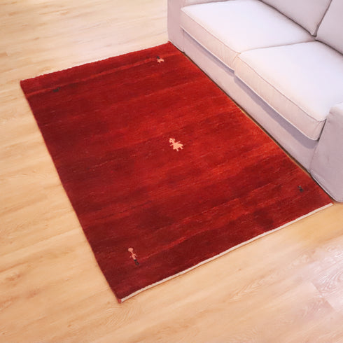 ギャッベ絨毯「インパクト強めの女の子」9144758【180×118】