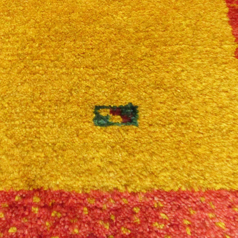 ギャッベ絨毯 「黄色のグラデーションと赤い枠」 9200192【114×83】