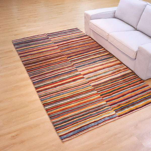 ギャッベ絨毯 「繊細な彩りが織りなすボーダー」921971【267×146】