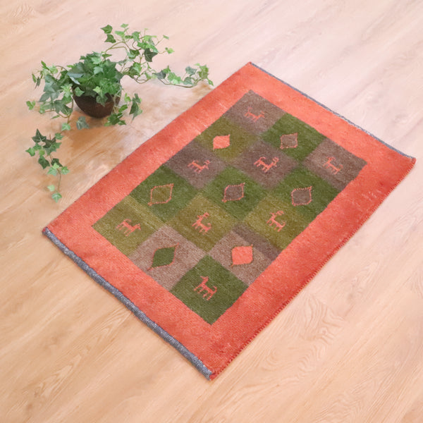 ギャッベ絨毯 「ぽっちゃり糸杉」 9240942【87×62】