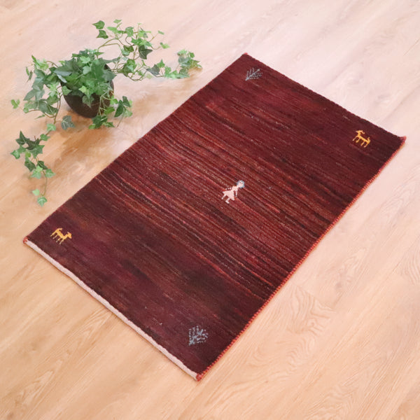 ギャッベ絨毯「ピンクのお洋服」9245514【90×57】