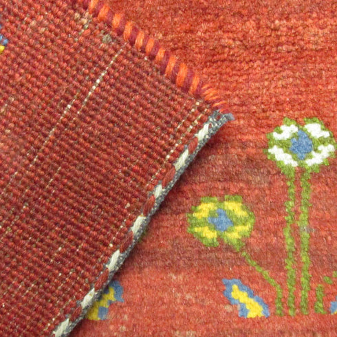 ギャッベ絨毯 「フラワーロックとパックンフラワー」 9241053【85×57】