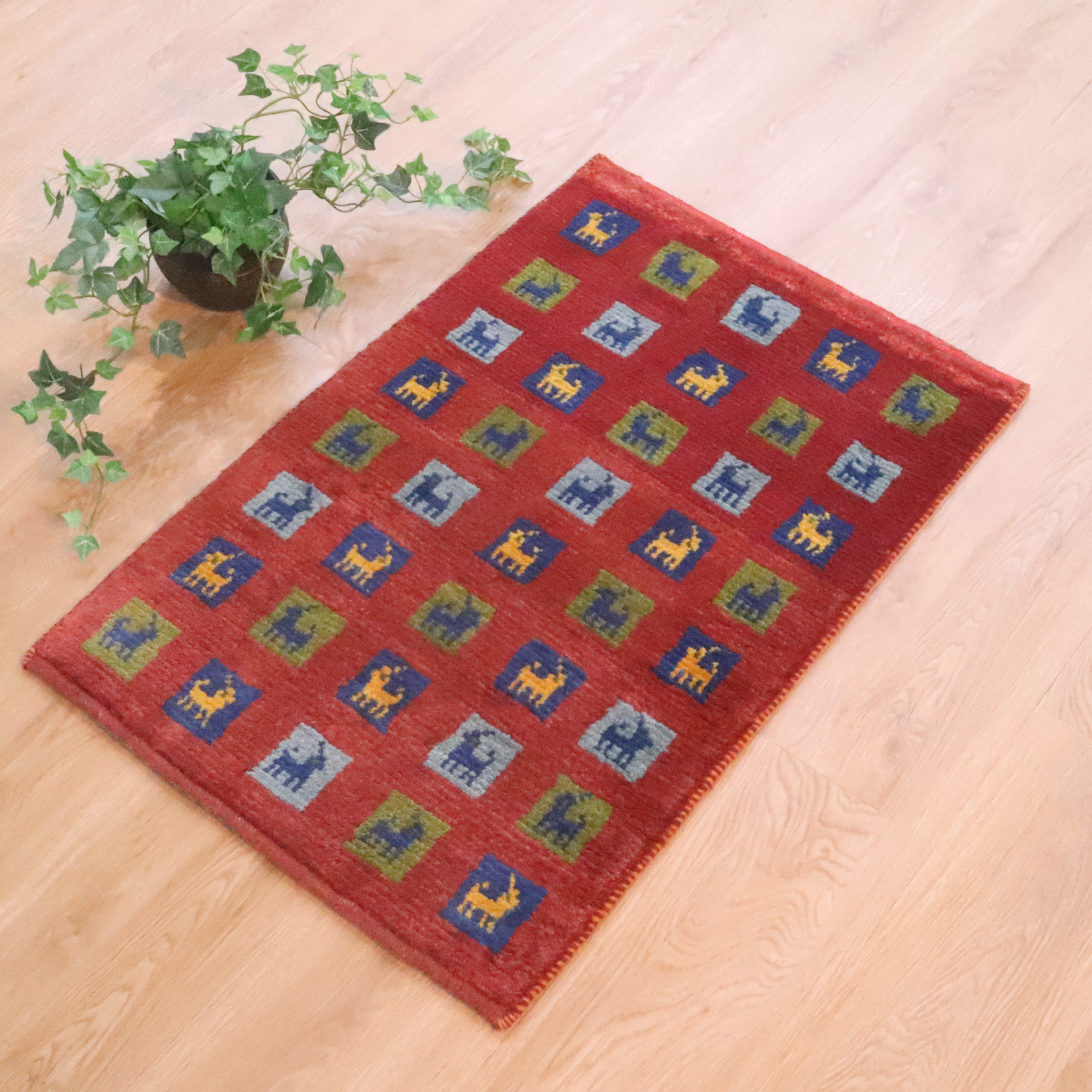 冬キャンペーン】ギャッベ ランナー中 144×52 茜色 桃色 糸杉